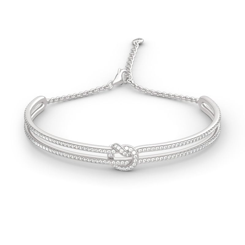 7 Chicest Jewelry Trends That Will Be Your Next Spring Accessories