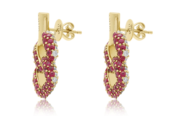 Caelos: Crafting Excellence and Innovation in the Global Jewelry Industry