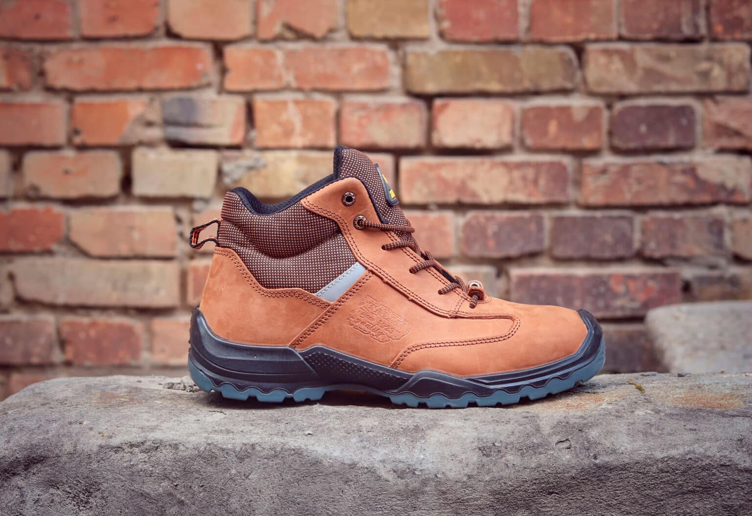 TALAN Safety Shoes Unmatched Protection for Outdoor Enthusiasts in the